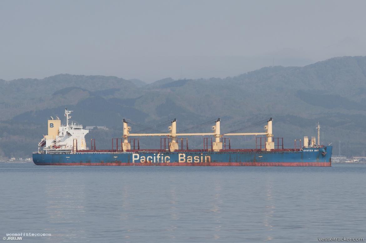 Oyster-Bay - Bulk Carrier vessel registered in Hong Kong