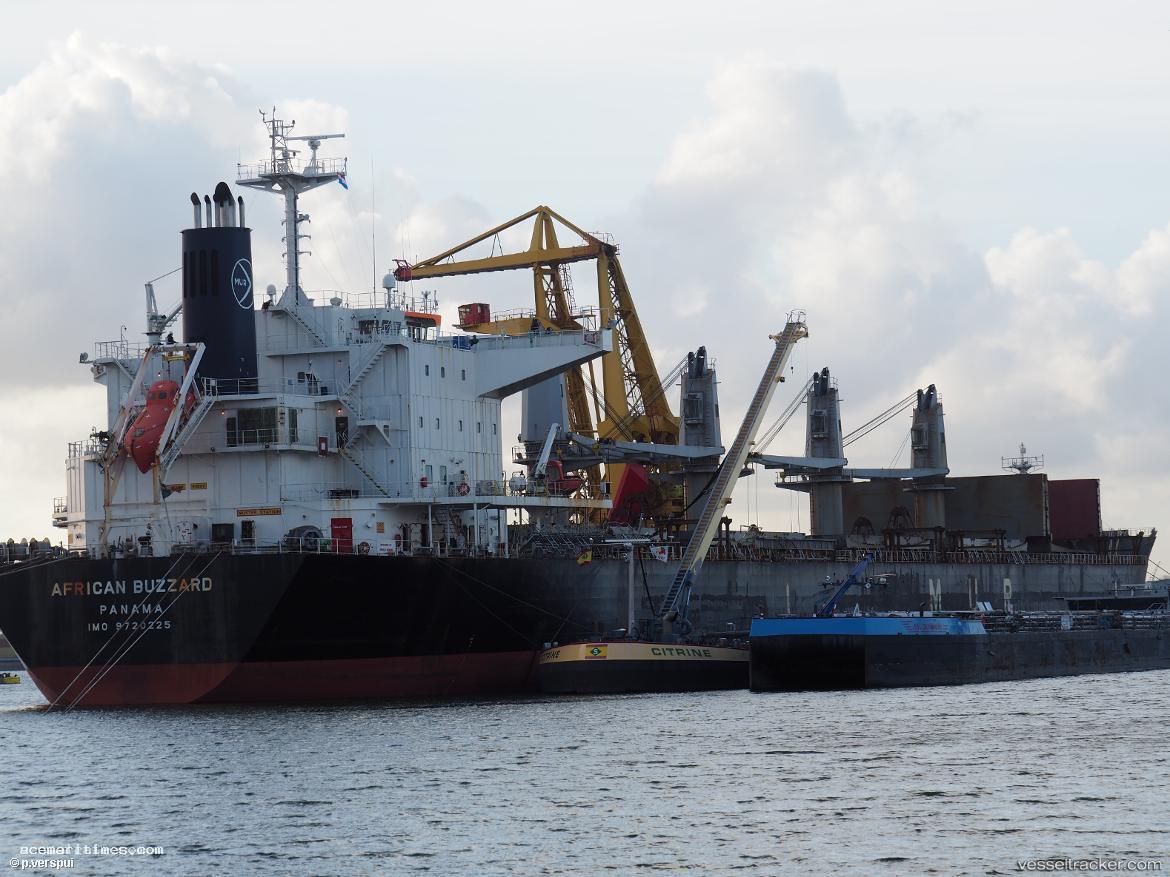 African-Buzzard - Bulk Carrier vessel registered in Bahamas