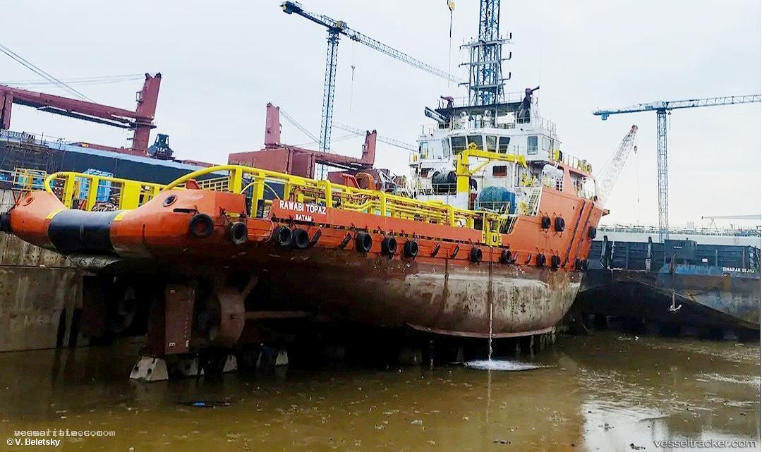 Rawabi-Topaz - Offshore Tug Supply Ship