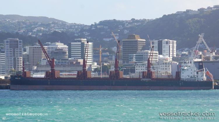 Powan - Bulk Carrier vessel registered in Hong Kong