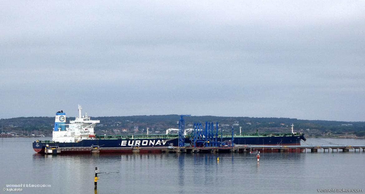 Front-Cloud - Crude Oil Tanker vessel registered in Marshall Islands