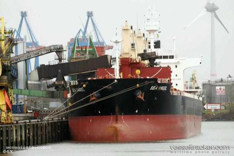 Rooster - Bulk Carrier vessel registered in Marshall Islands