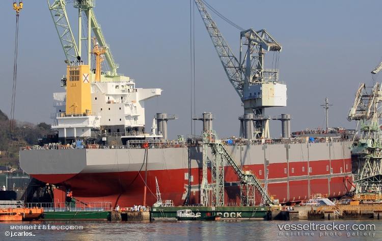 Maria-Topic - Bulk Carrier vessel registered in Marshall Islands