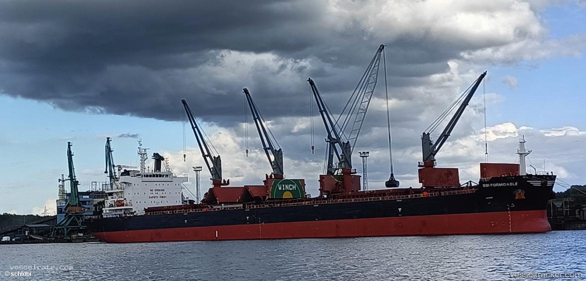 Astro-Nembus - Bulk Carrier vessel registered in Bahamas
