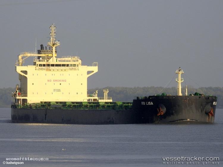 Rb-Lisa - Bulk Carrier vessel registered in Marshall Islands