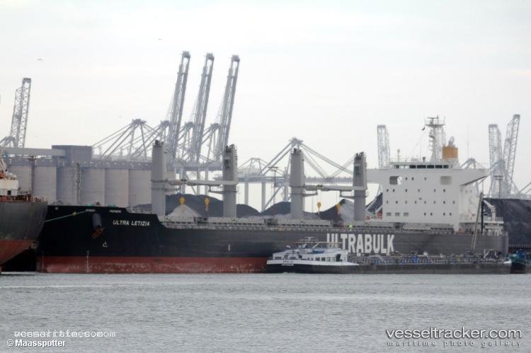 Letizia-Oetker - Bulk Carrier vessel registered in Liberia