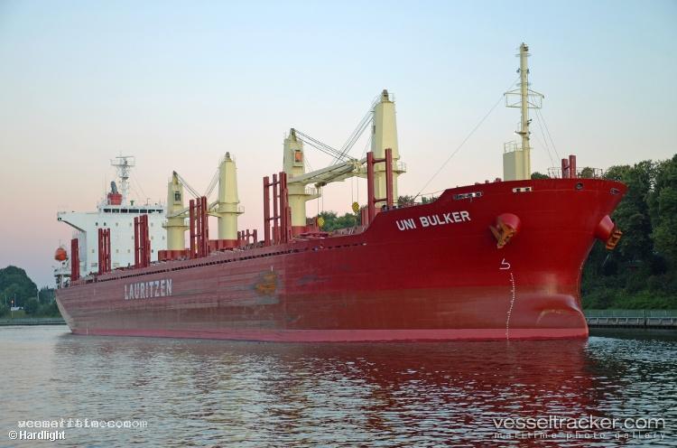 Uni-Bulker - Bulk Carrier vessel registered in Hong Kong