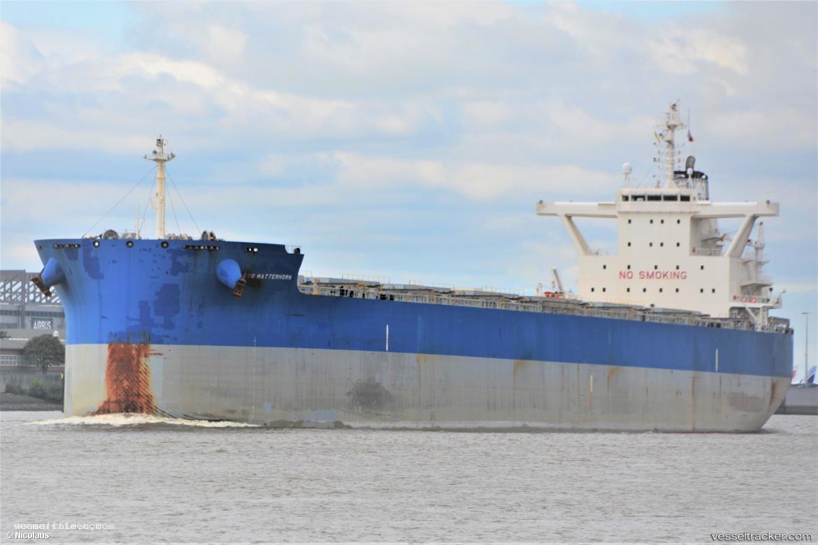 Peak-Matterhorn - Bulk Carrier vessel registered in Bahamas