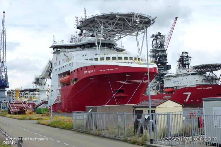 Siem-Helix-1 - Well Stimulation Vessel vessel registered in Bahamas