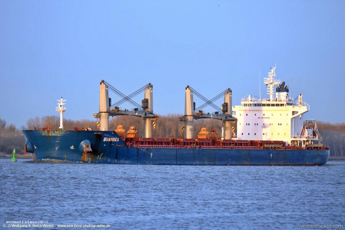 Magic-Celeste - Bulk Carrier vessel registered in Marshall Islands