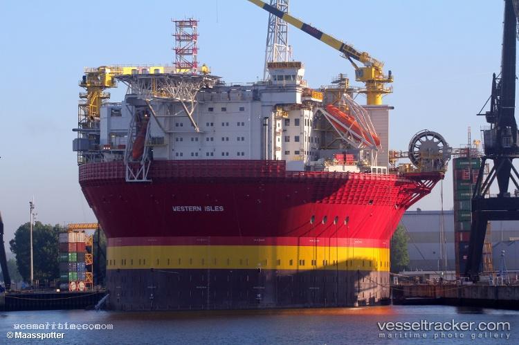 Western-Isles - Fpso Tanker vessel registered in Bahamas