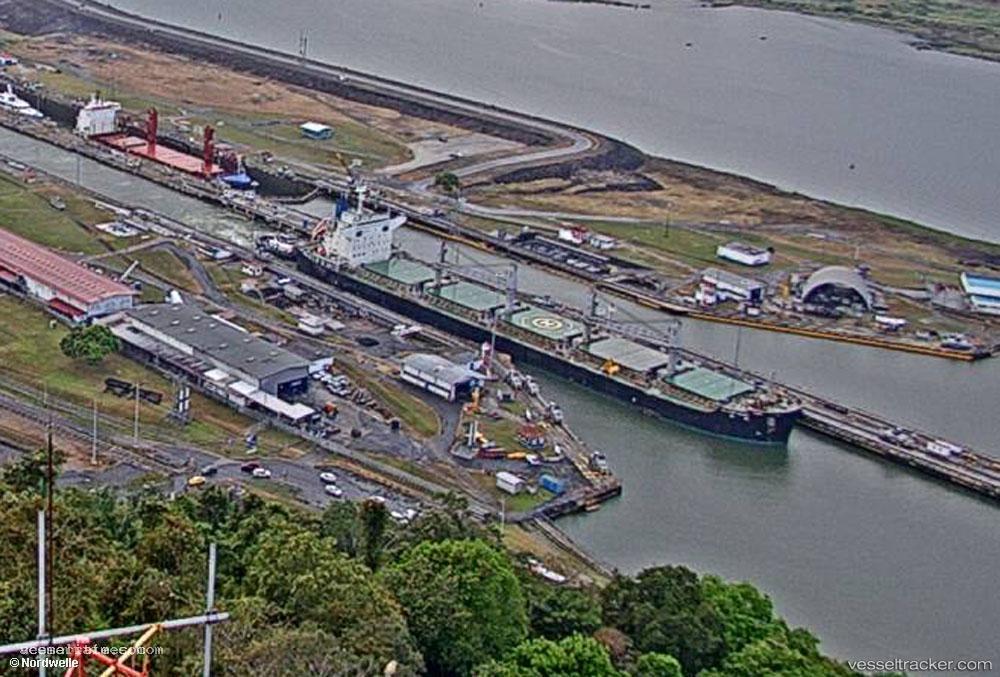 Golden-Glint - Bulk Carrier vessel registered in Marshall Islands