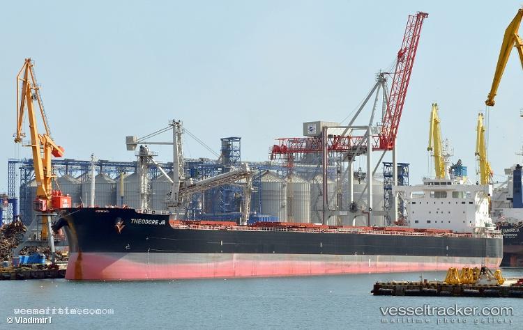 Theodore-Jr - Bulk Carrier vessel registered in Panama