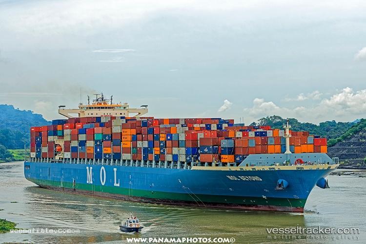 Seaspan-Beyond - Container Ship vessel registered in Hong Kong