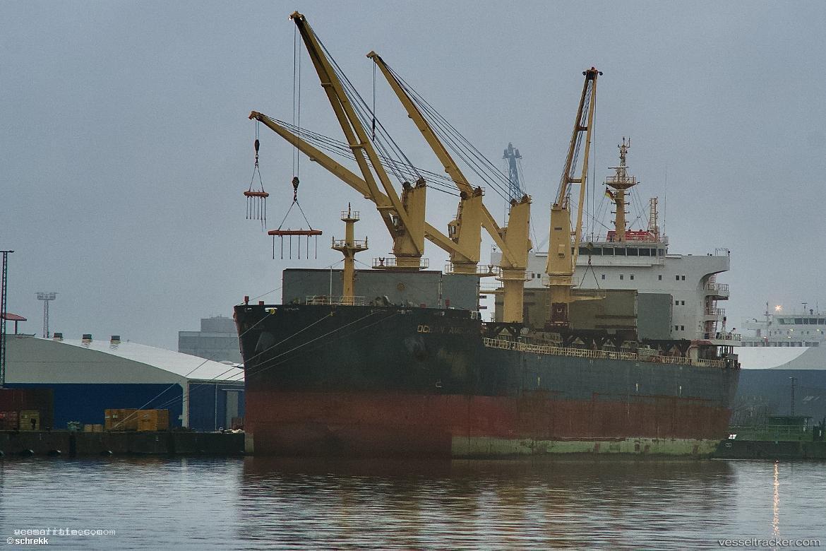 Ocean-Ambitious - Bulk Carrier vessel registered in Hong Kong