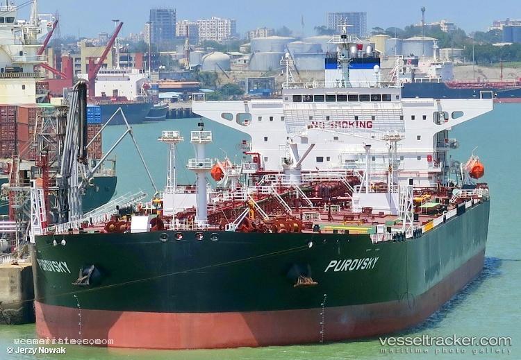 Vst-Lyra - Crude Oil Tanker vessel registered in Panama