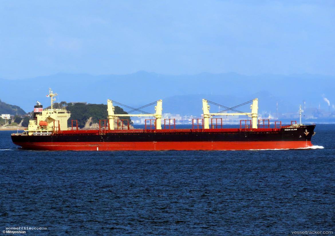 Queen-Island - General Cargo Ship vessel registered in Panama