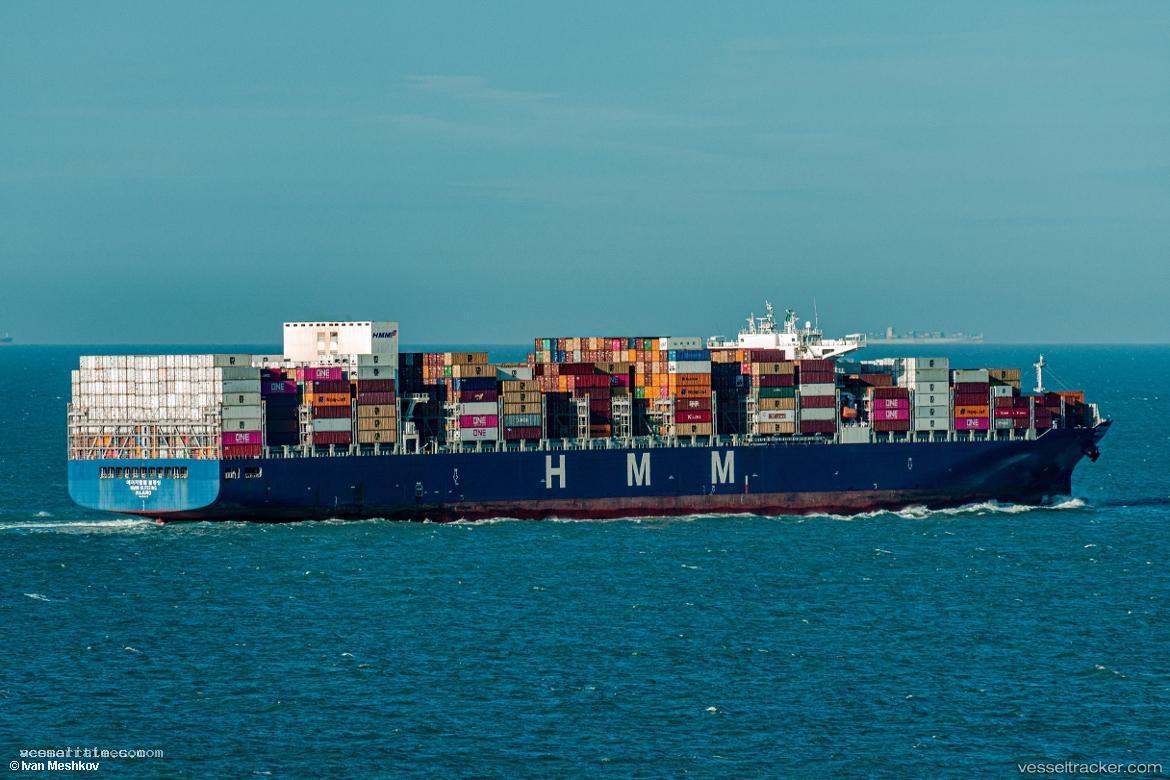 Hmm-Blessing - Container Ship vessel registered in South Korea