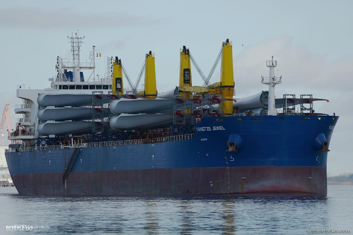Yangtze-Jewel - Bulk Carrier vessel registered in Marshall Islands