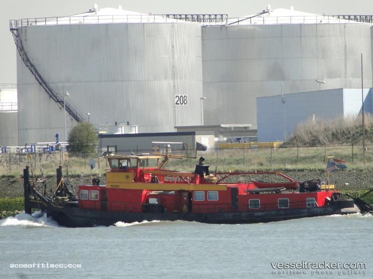 Adnoc-S06 - Offshore Tug Supply Ship vessel registered in United Arab Emirates