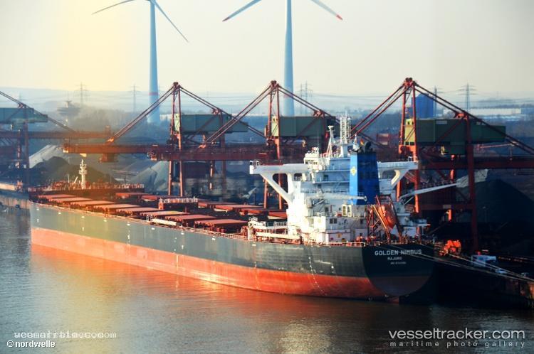 Golden-Nimbus - Bulk Carrier vessel registered in Marshall Islands