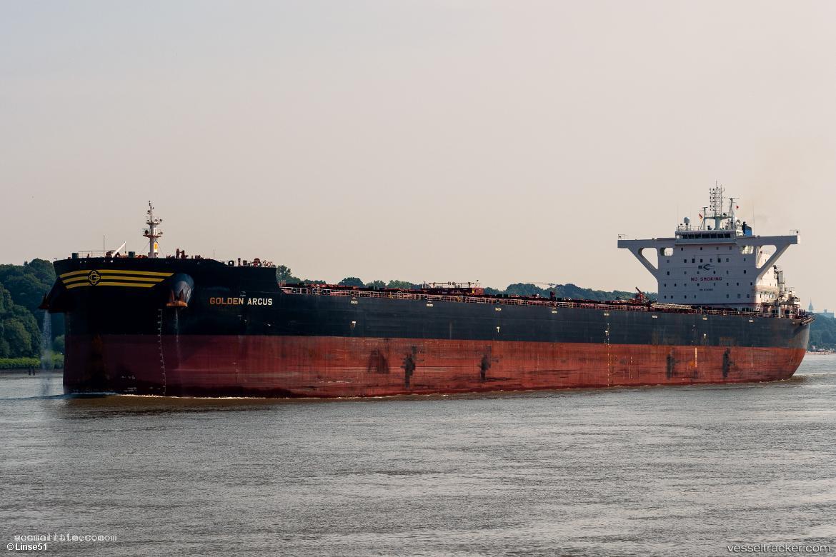 Golden-Arcus - Bulk Carrier vessel registered in Marshall Islands