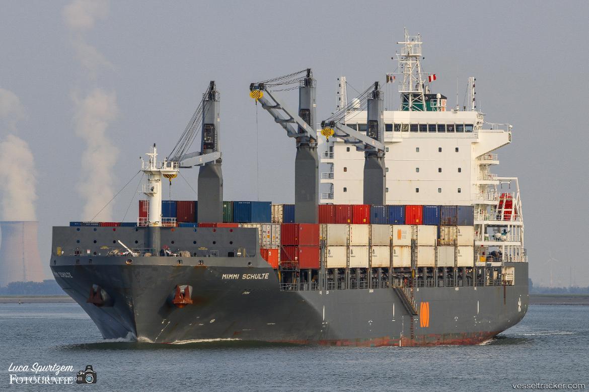 Mimmi-Schulte - Container Ship vessel registered in Singapore