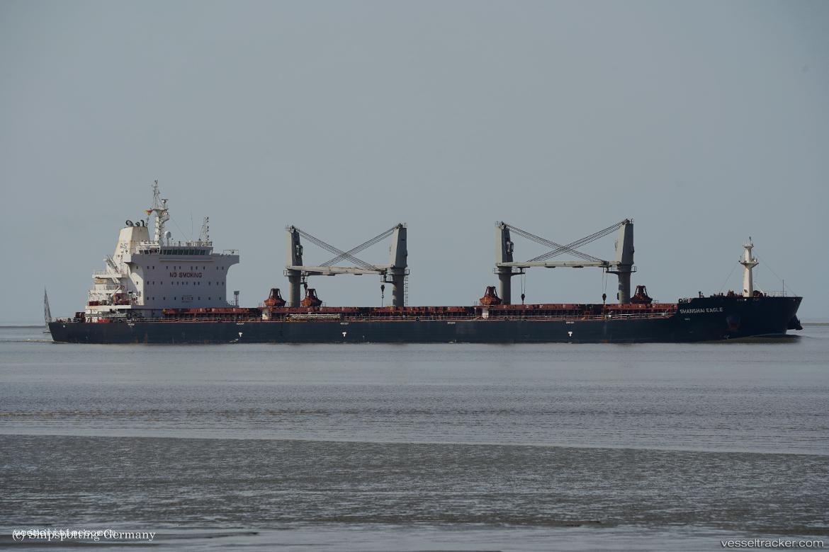 Shanghai-Eagle - Bulk Carrier vessel registered in Marshall Islands