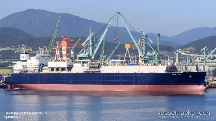 Gaslog-Genoa - Lng Tanker vessel registered in Bermuda