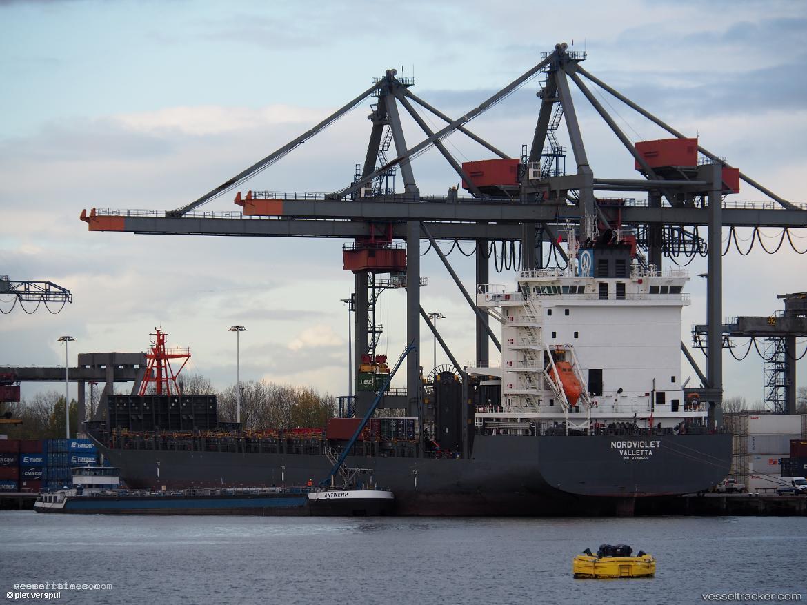 X-press-Nilwala - Container Ship vessel registered in Singapore