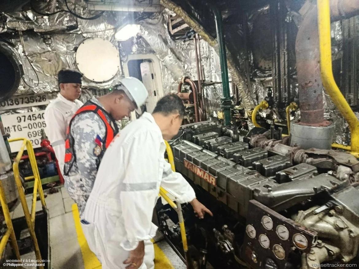 Fast-Cat-M7 - Passenger Ro Ro Cargo Ship vessel registered in Philippines