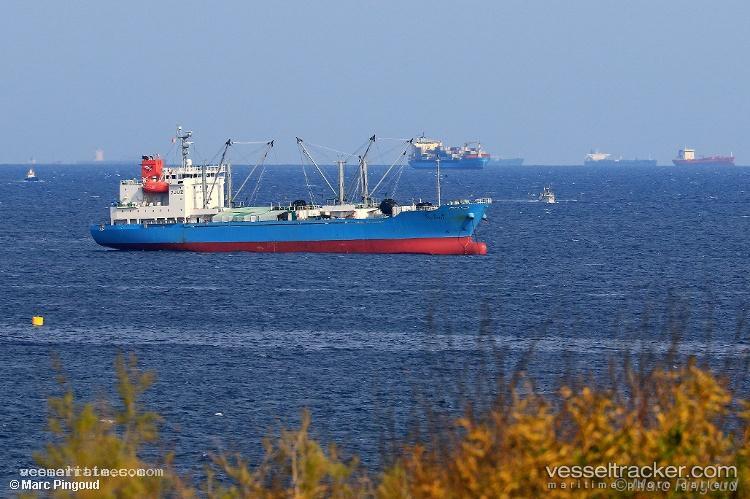 Goutamaru - Refrigerated Cargo Ship vessel registered in Japan
