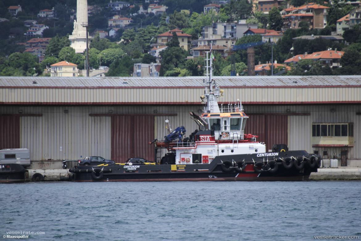 Centurion - Tug vessel registered in Italy