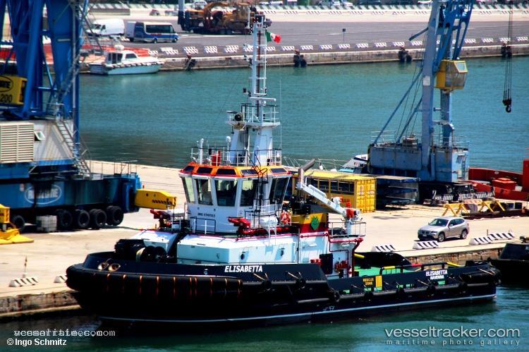 Elisabetta - [tug.fire_fighting_tug] vessel registered in Italy