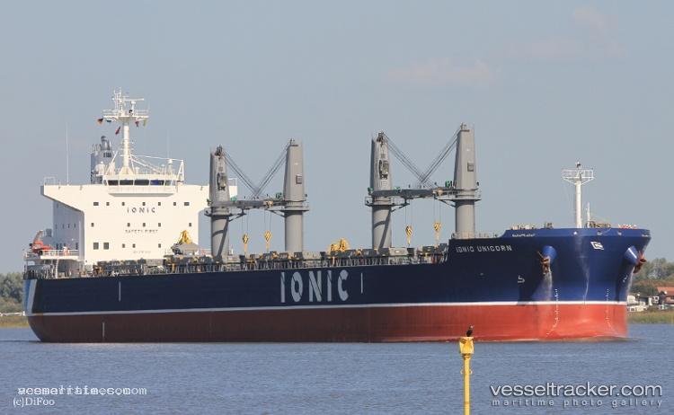 Ionic-Unicorn - Bulk Carrier vessel registered in Marshall Islands