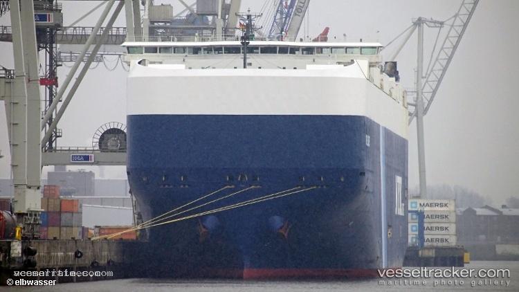 Iris-Leader - Vehicles Carrier vessel registered in Panama