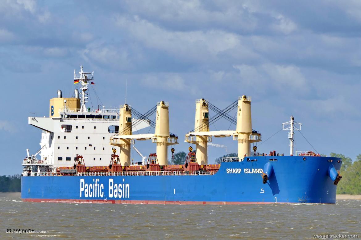 Sharp-Island - Bulk Carrier vessel registered in Hong Kong