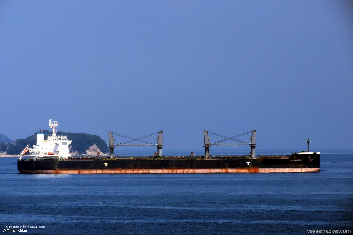Dsi-Aquarius - Bulk Carrier vessel registered in Marshall Islands