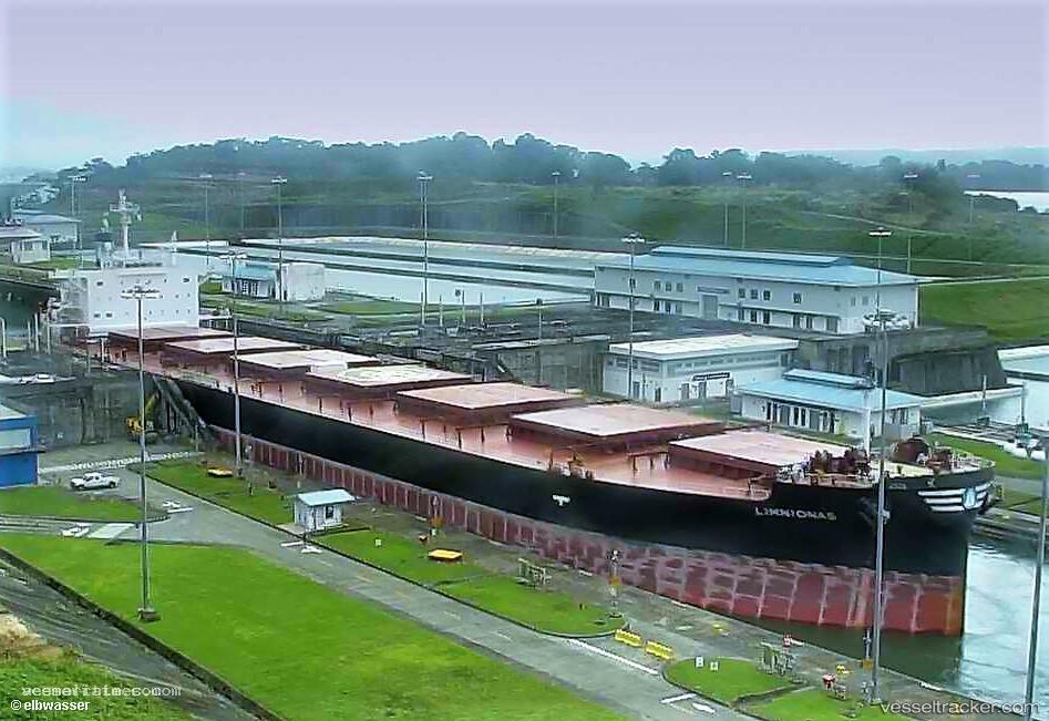 Limnionas - Bulk Carrier vessel registered in Bahamas