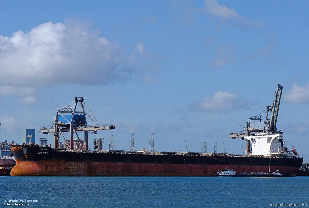 Min-May - Bulk Carrier vessel registered in Liberia