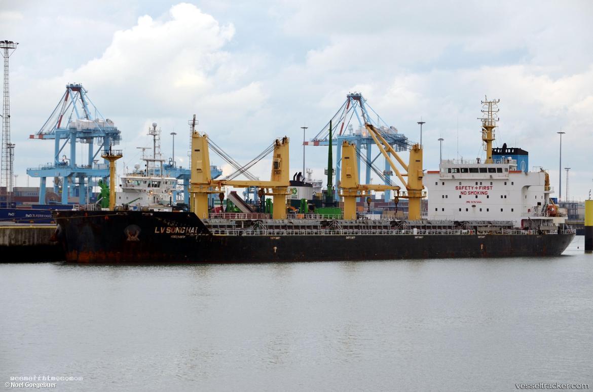Lv-Song-Hai - Bulk Carrier vessel registered in Hong Kong