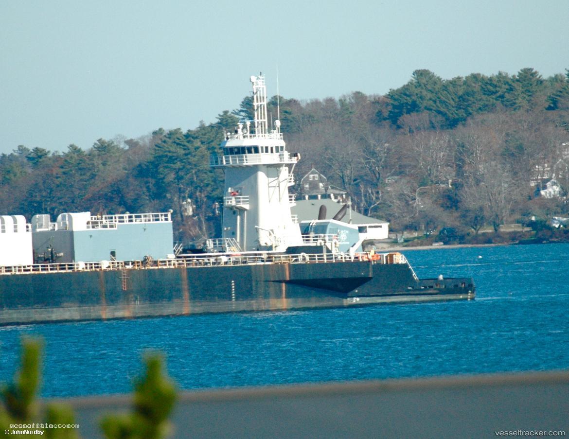 Lynne-M.-Rose - Pusher Tug vessel registered in United States of America