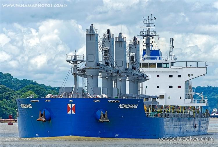 Berge-Galdhopiggen - Bulk Carrier vessel registered in United Kingdom