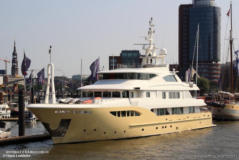 Jade959 - Service Ship vessel registered in Cayman Islands