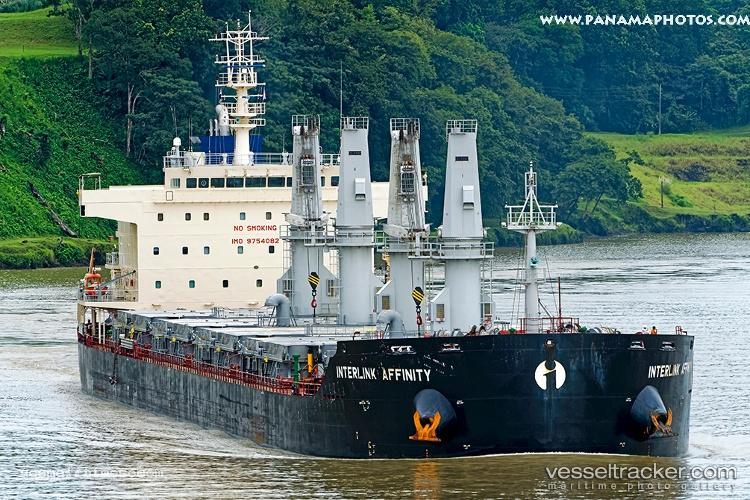Tomini-Alize - Bulk Carrier vessel registered in Marshall Islands