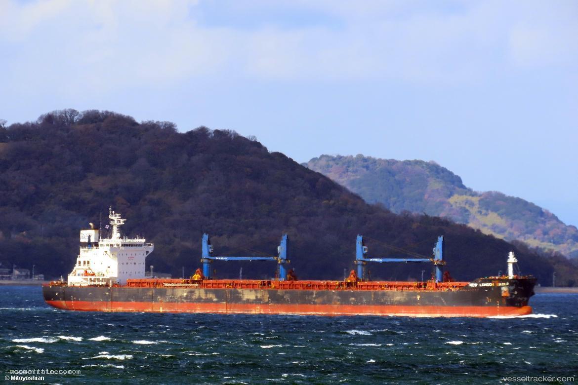 Star-New-London - Bulk Carrier vessel registered in Liberia
