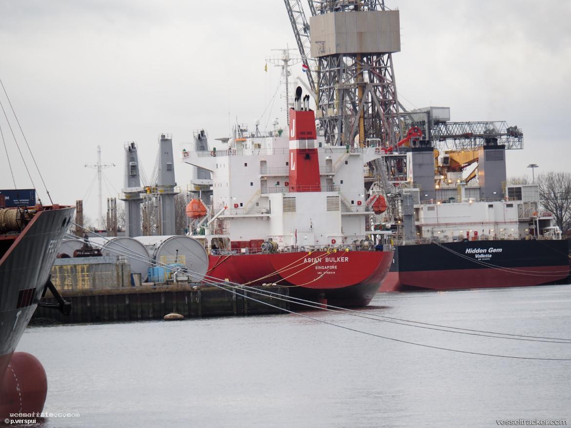 Ocean-Draco - General Cargo Ship vessel registered in Liberia