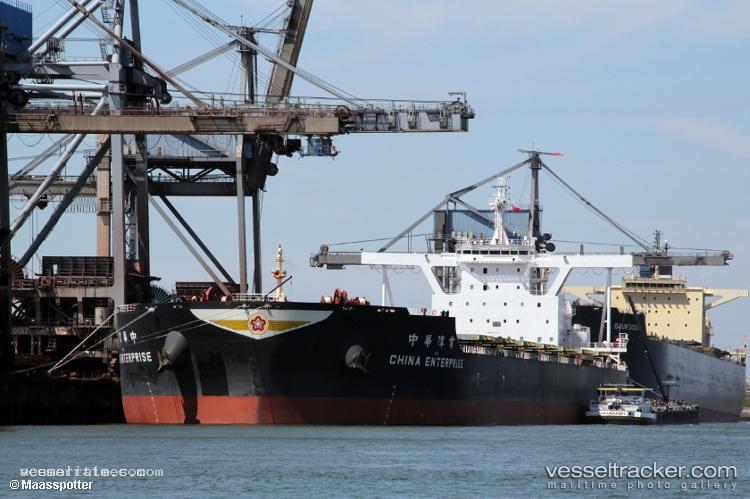 China-Enterprise - Bulk Carrier vessel registered in Singapore