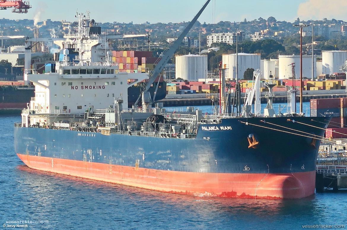 Palanca-Miami - Bitumen Tanker vessel registered in Marshall Islands
