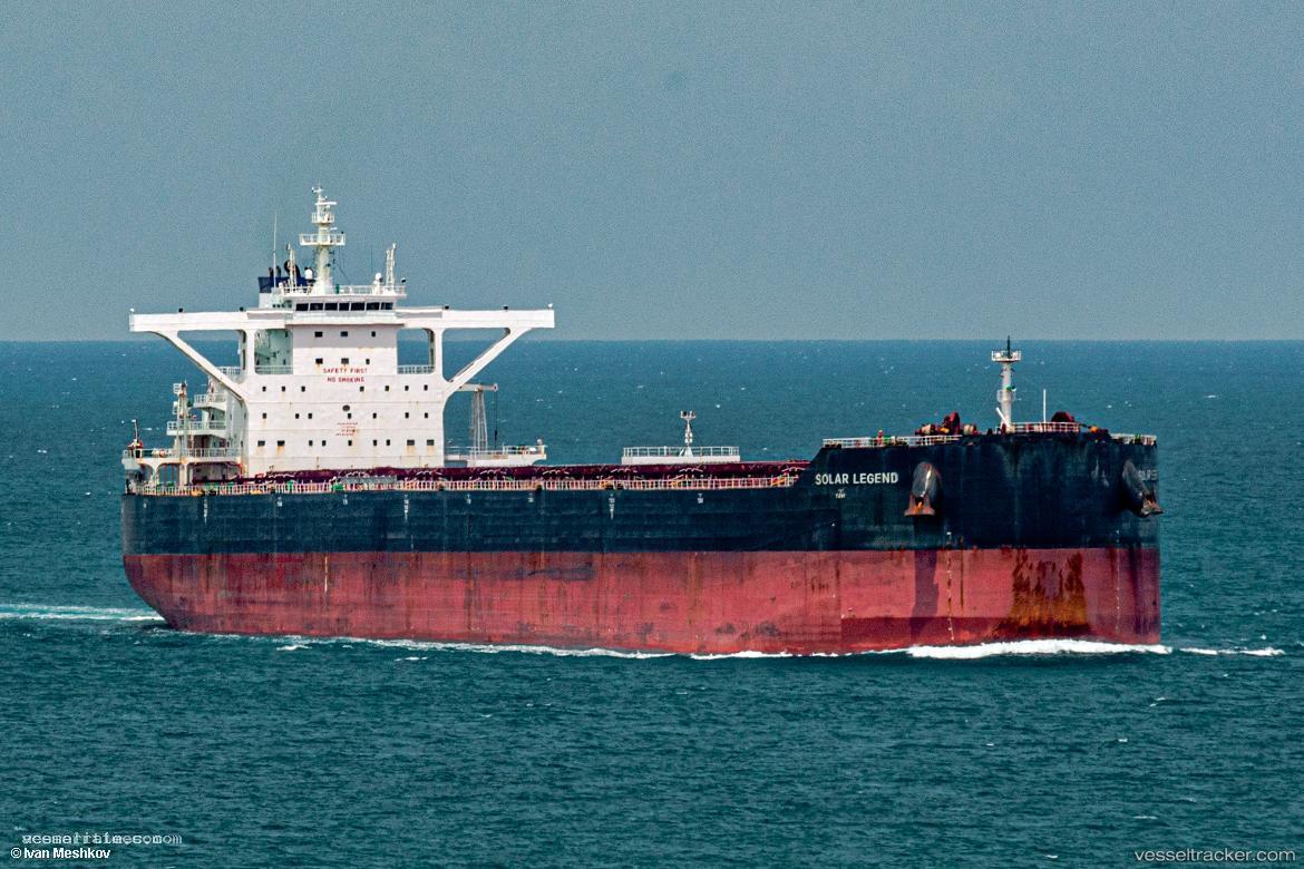 Solar-Legend - Bulk Carrier vessel registered in Marshall Islands